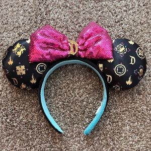 Minnie Mouse Ear Headband with Sequined Bow – Sleeping Beauty Castle